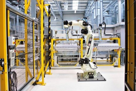 Industrial robot in manufacturing cell