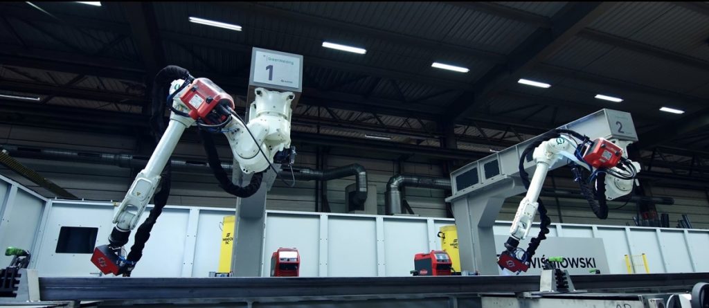 The ASTOR Welding workstation – the Kawasaki RA006L industrial robots