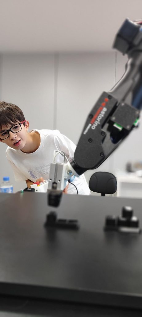 Astorino educational robots are programmed just like Kawasaki Robotics industrial robots. Source: Unimate Labs