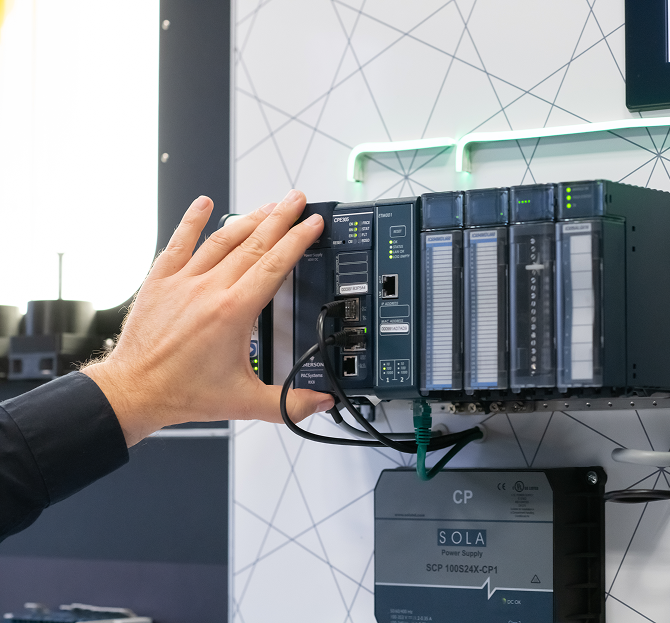 Kompleksowe systemy sterowania i kontroli procesów