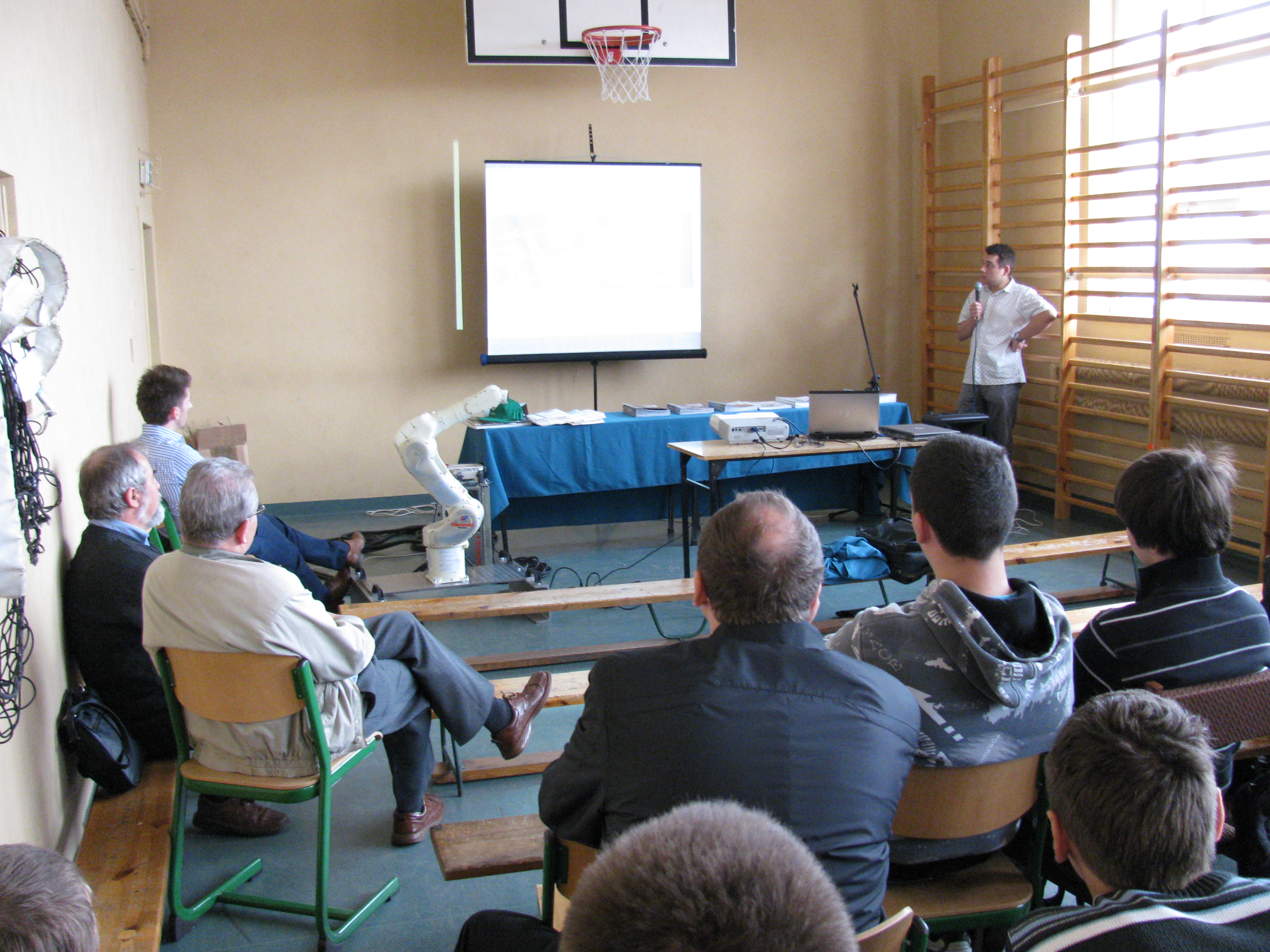 Dominik Otocki ASTOR podczas prezentacji w trakcie Festiwalu Technologii