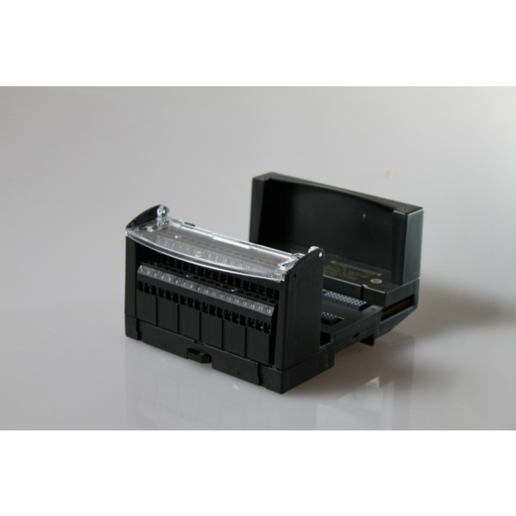 Wyprzedaż - VersaMax - Kaseta I/O typu Box do poziomego montażu modułów