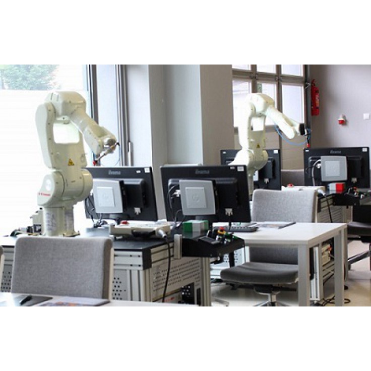 Szkolenie ze zrobotyzowanych systemów spawalniczych Kawasaki - konfiguracja i programowanie