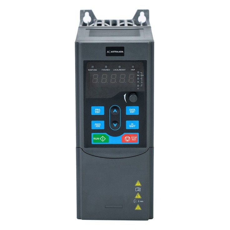 PROMOCJA - Falownik 1.5 kW trójfazowy do wentylatora i pompy, filtr kategorii C2, panel LED, pasywne chłodzenie 