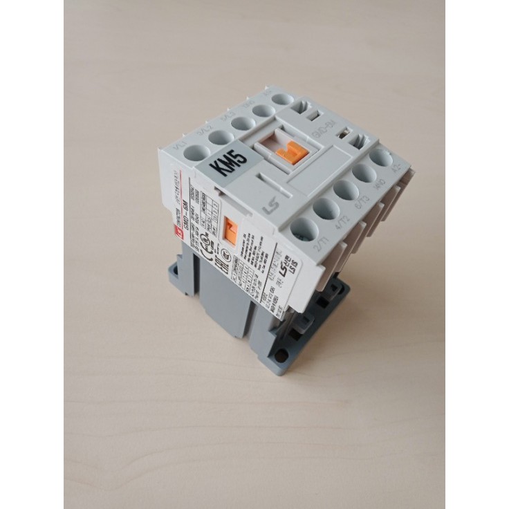 Stycznik miniaturowy LS Electric Meta-MEC, 6 A, 3-biegunowy, zaciski śrubowe, 1 NO Aux., Cewka 24 VDC