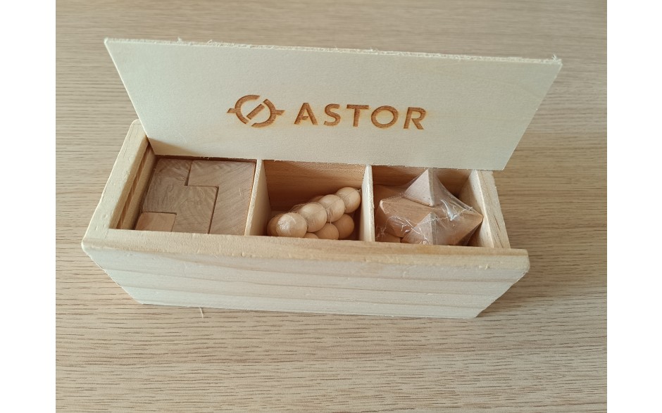Układanka logiczna z logo ASTOR