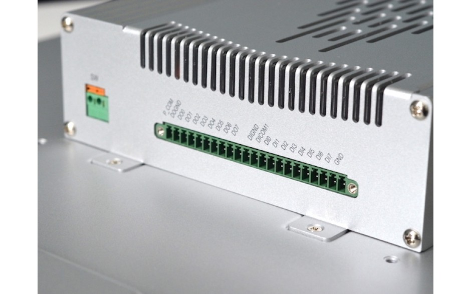 Przemysłowy komputer panelowy 10,4”, dotykowy pojemnościowy, 1024*768, Intel i5-11500, 16GB RAM, SSD 256 GB, WIN11-PRO, 4 x RS232/485, 4 x USB 3.0, 3 x Gigabit Ethernet, HDMI, zasilanie 12-24VDC z zasilaczem 3