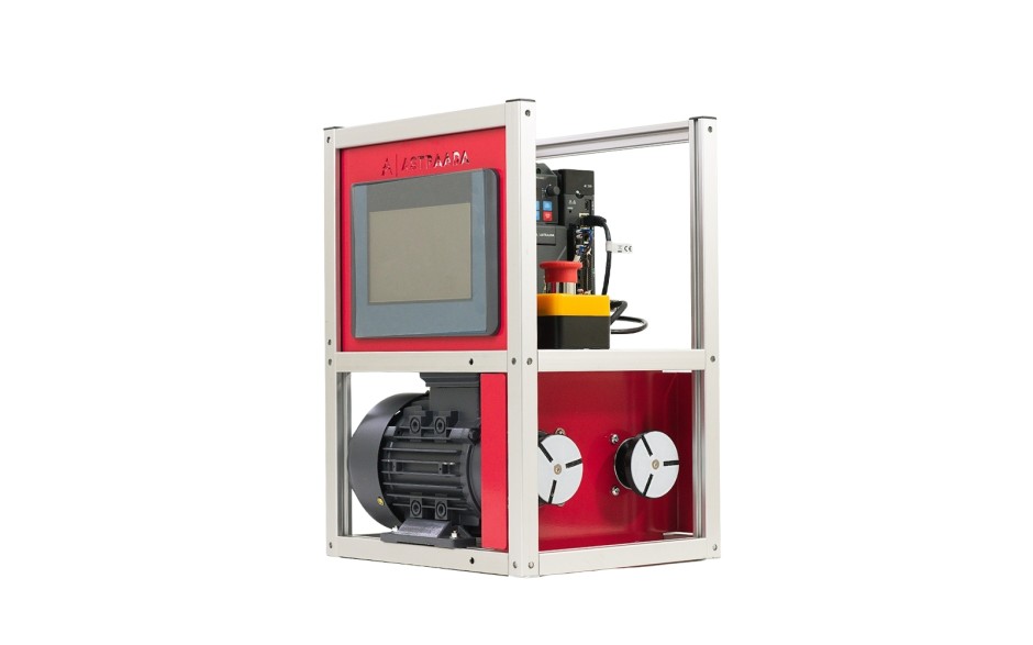 Stanowisko edukacyjne z falownikiem, serwonapędem i sterownikiem PLC + HMI 2