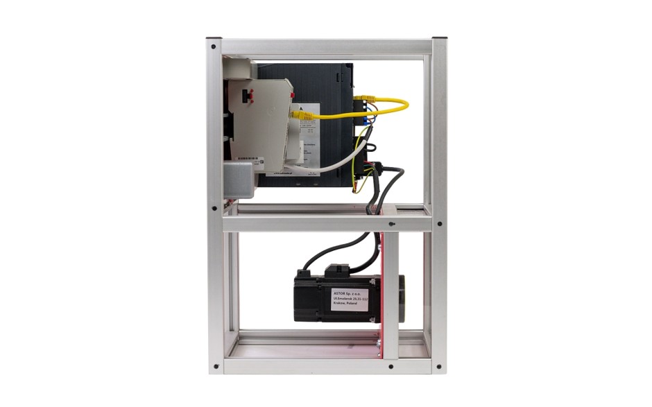 PROMOCJA - Stanowisko edukacyjne z serwonapędem i sterownikiem PLC 3