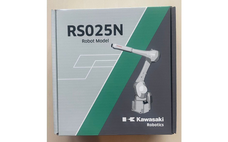 Plastikowy mini robot model RS025N
