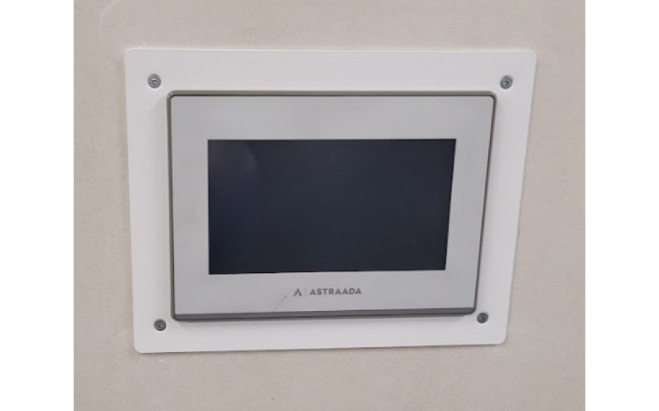 Obudowa do podtynkowego montażu panelu HMI 7" - Astraada HMI Panel, Astraada ONE Terminal