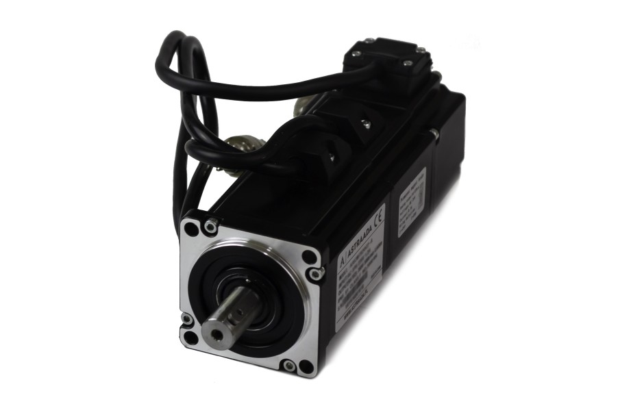 Serwosilnik o mocy 0.2kW (0.64Nm) z hamulcem, zasilanie 230V, enkoder absolutny, prędkość znam. 3000rpm, wym. kołnierza 60mm 2