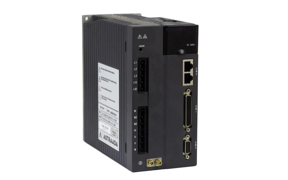 Serwowzmacniacz o mocy 3 kW, zasilanie 3x400V, sterowanie: Modbus RTU, wejście impul., analog., zew. enkoder, 24 miesięcy gwarancji.  